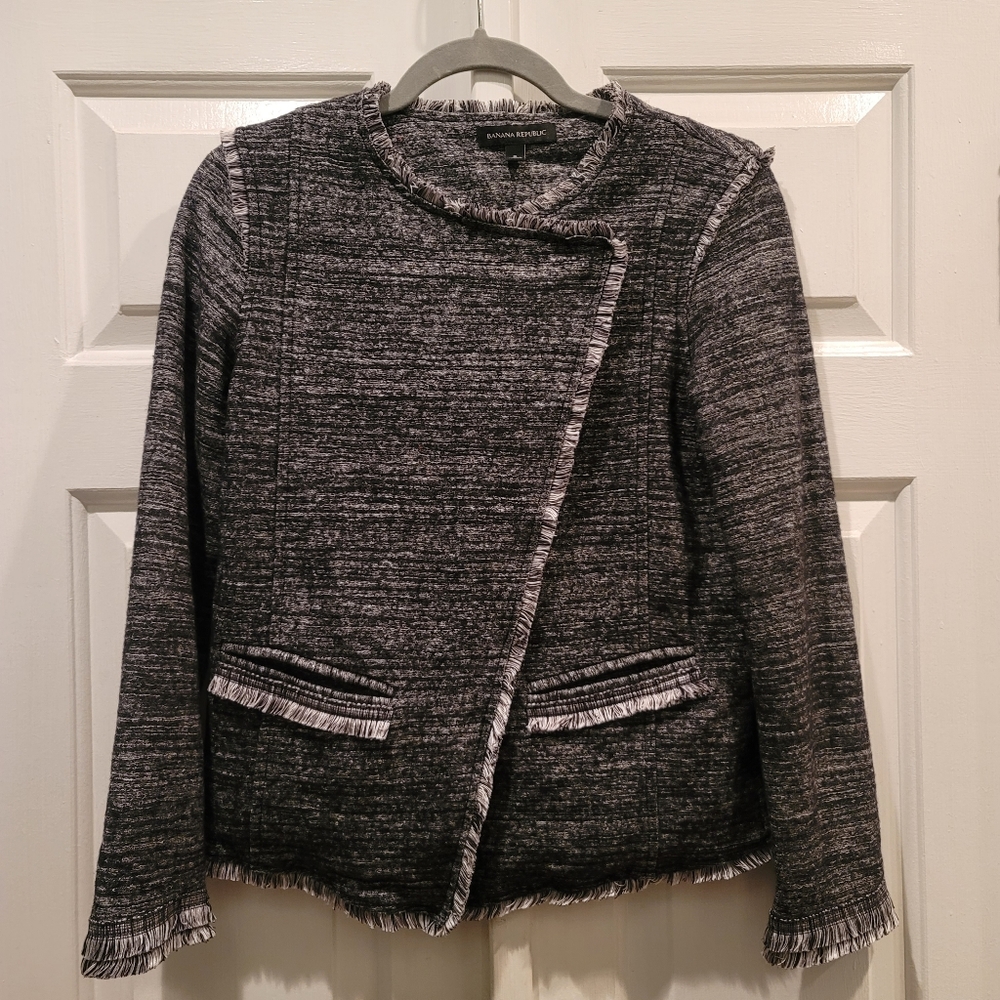 Sm Banana Republic Chanel-inspired, fully lined wool blend jacket with pockets